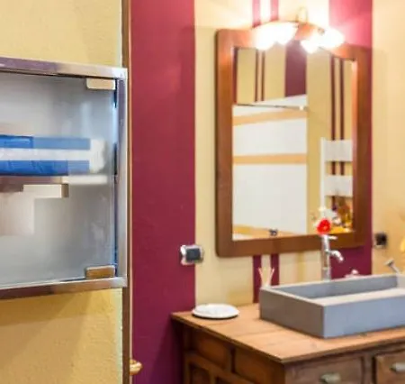 ベッド・アンド・ブレックファスト Wallace 4*